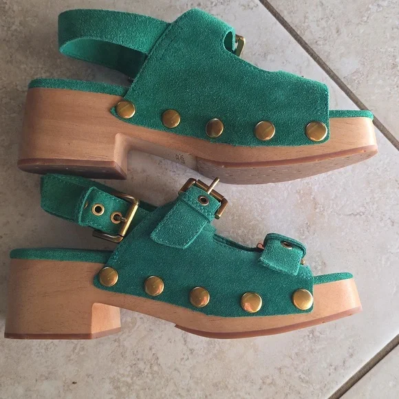 Charlotte Stone Lucia - Picture 2 of 8